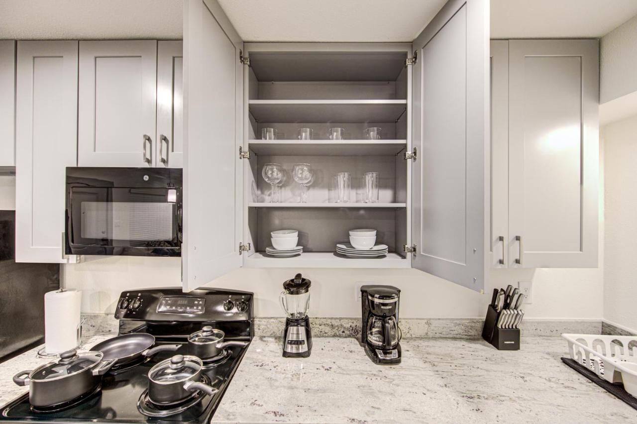 Trendy Midtown Apt, Walk To Shops & Sites, Pets Ok 휴스턴 외부 사진