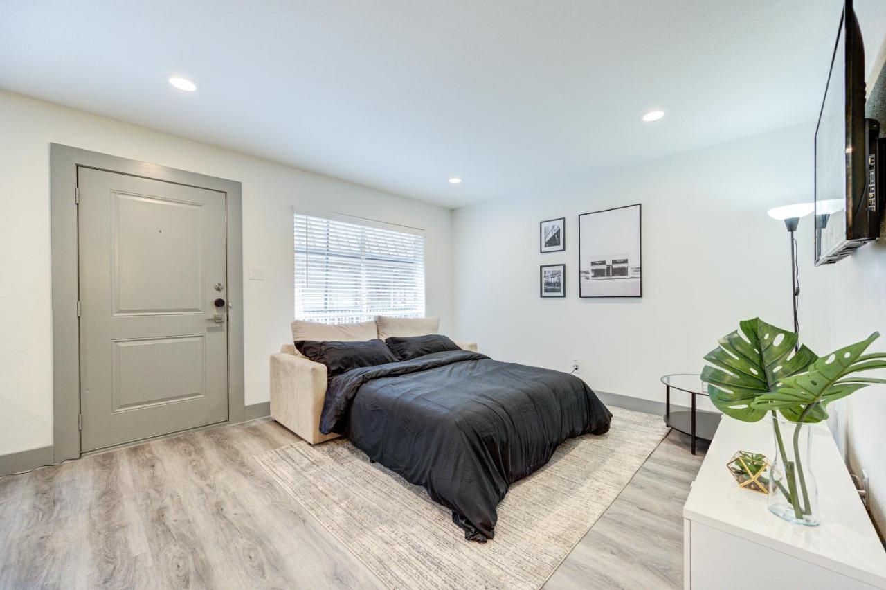 Trendy Midtown Apt, Walk To Shops & Sites, Pets Ok 휴스턴 외부 사진