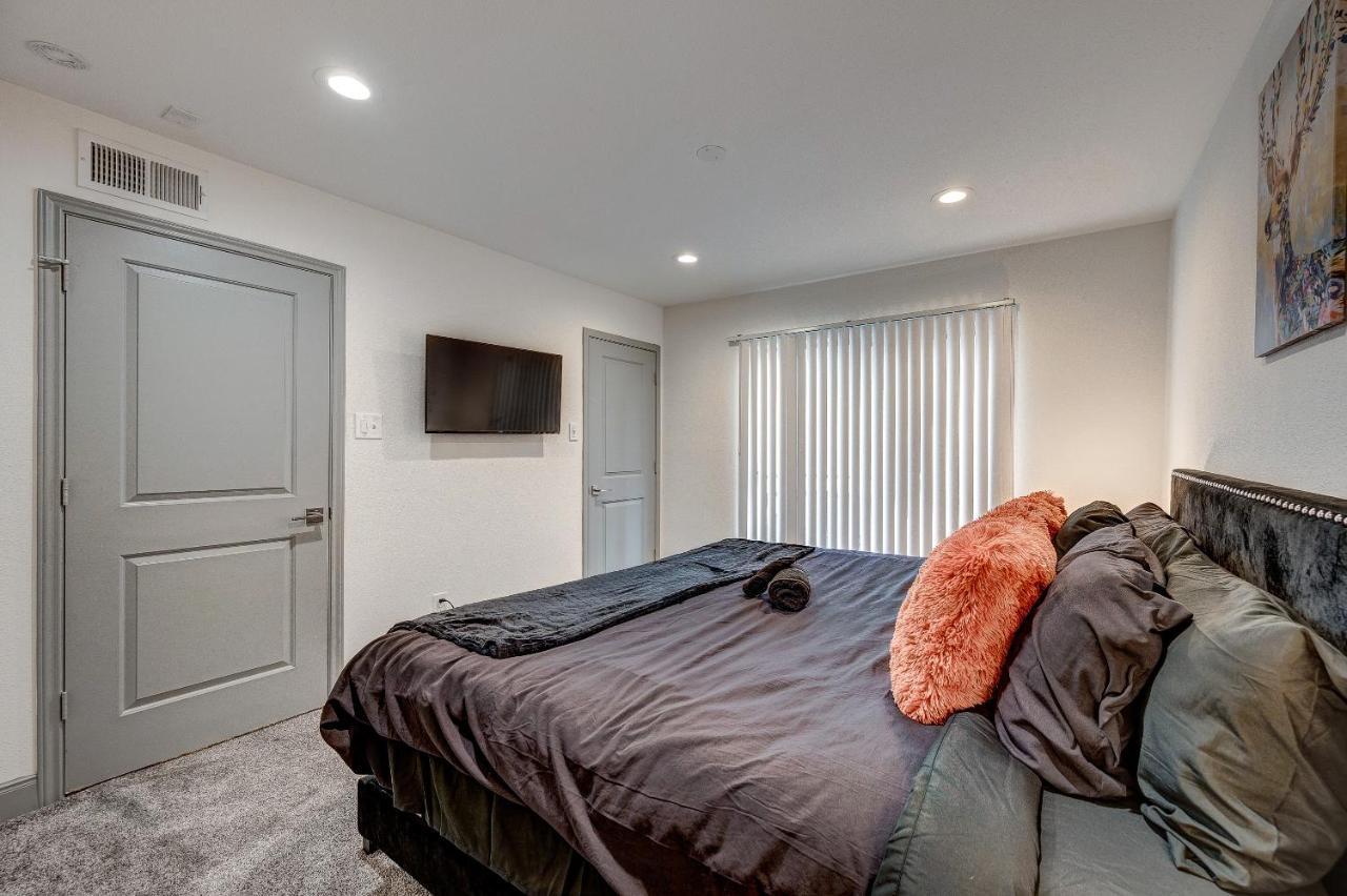 Trendy Midtown Apt, Walk To Shops & Sites, Pets Ok 휴스턴 외부 사진