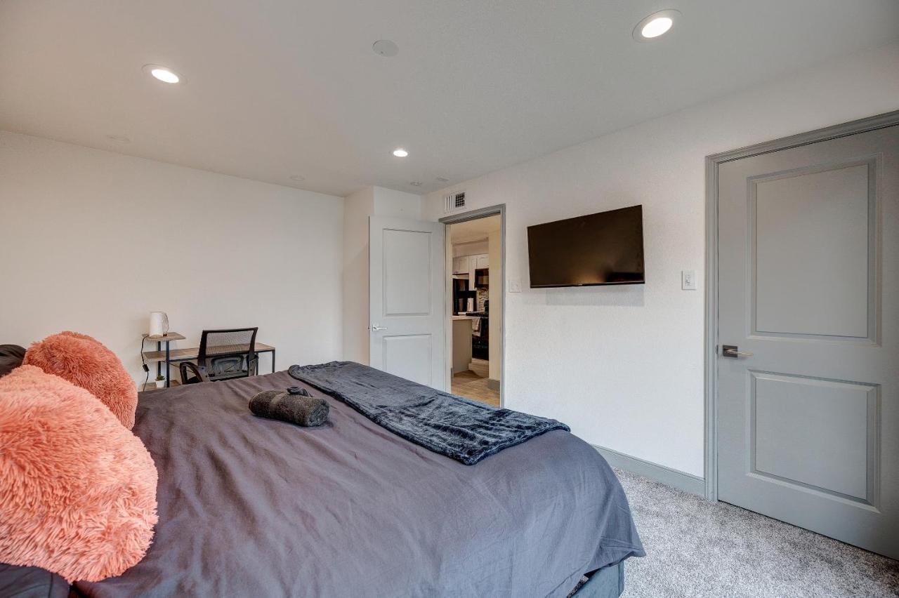 Trendy Midtown Apt, Walk To Shops & Sites, Pets Ok 휴스턴 외부 사진