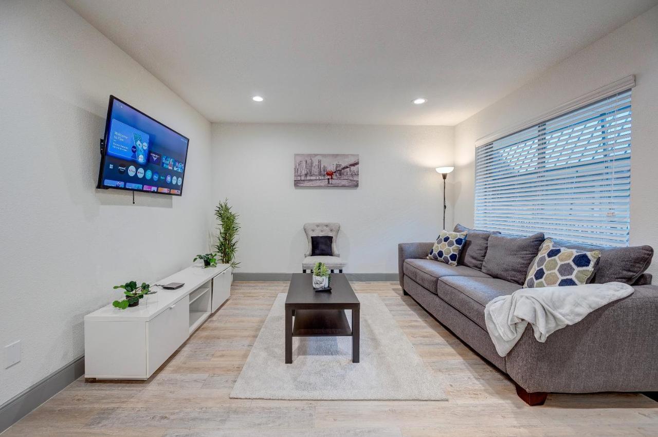 Trendy Midtown Apt, Walk To Shops & Sites, Pets Ok 휴스턴 외부 사진