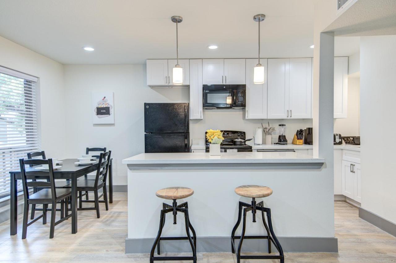 Trendy Midtown Apt, Walk To Shops & Sites, Pets Ok 휴스턴 외부 사진